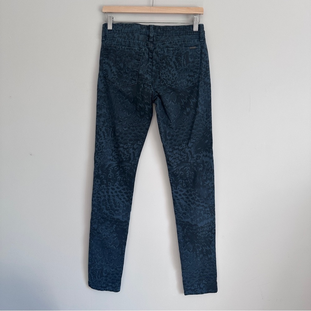 Fidelity Dark Blue Skinny Low Rise Scoop Plume Print Pants Size 25 - Picture 2 of 12